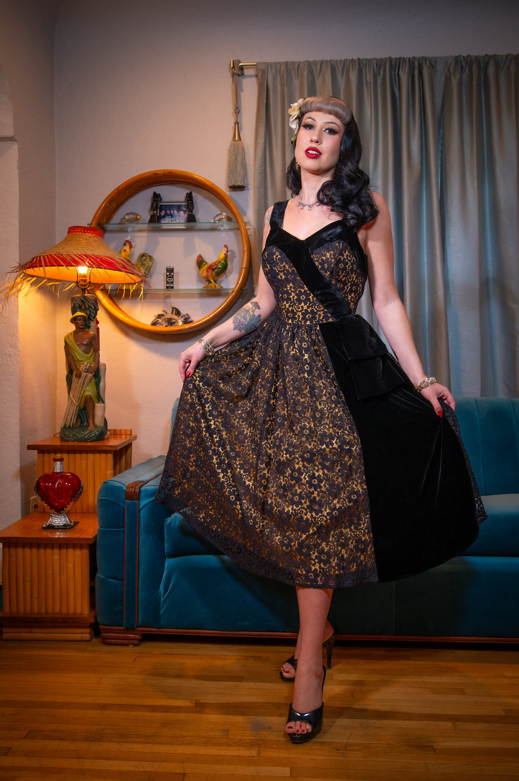 The Sweetheart Lace Dress in Black