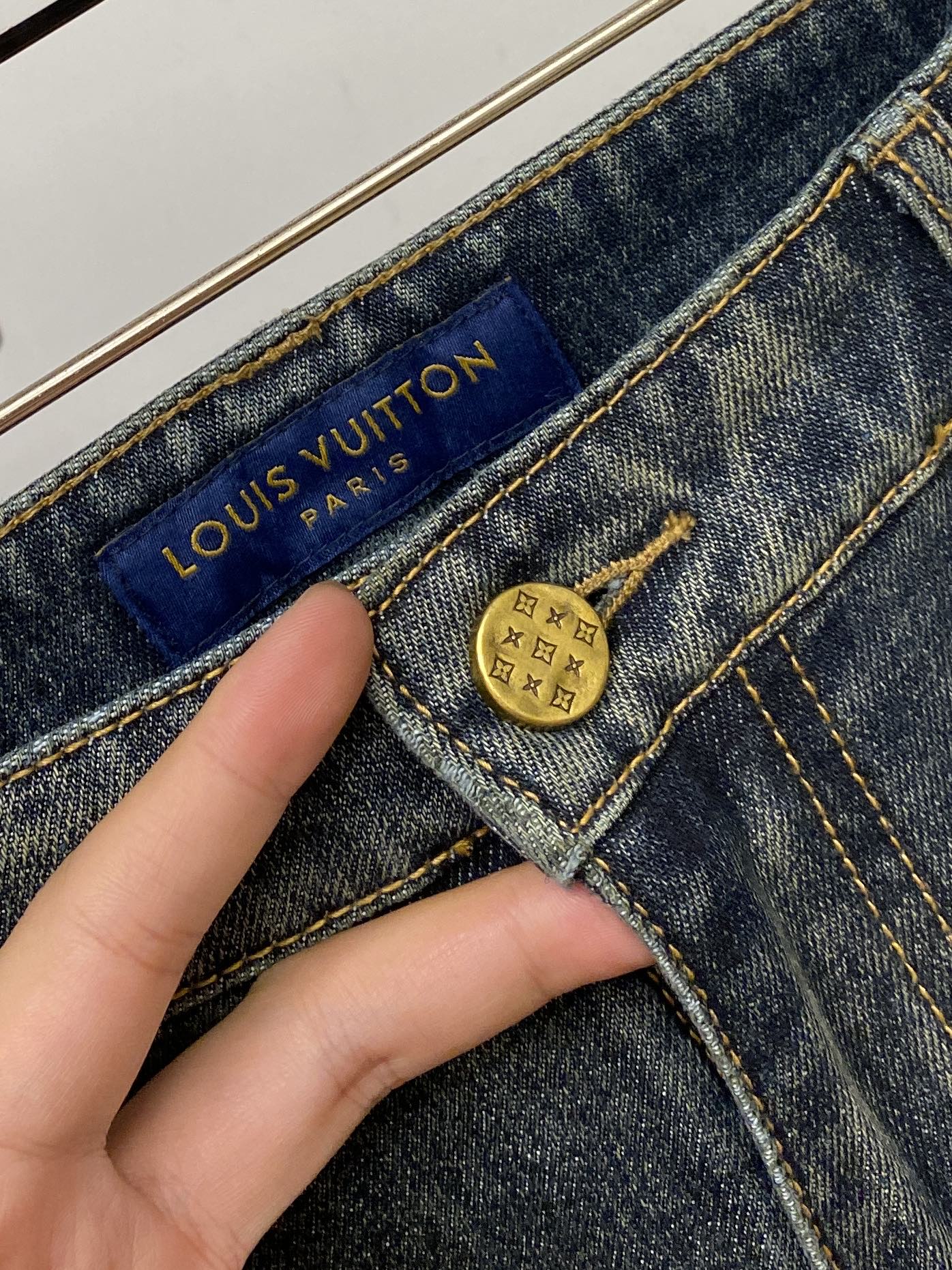 LV Fitted Jeans